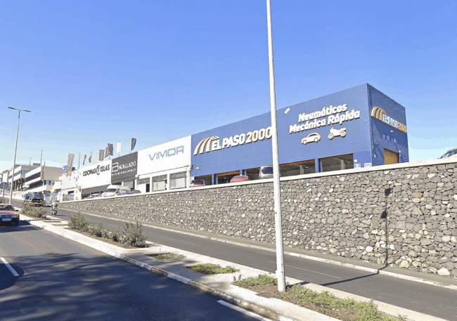 7 NAVES INDUSTRIALES UNIDAS EN POLIGONO COSTA SUR - Imagen 2