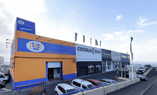 7 NAVES INDUSTRIALES UNIDAS EN POLIGONO COSTA SUR - Imagen 3